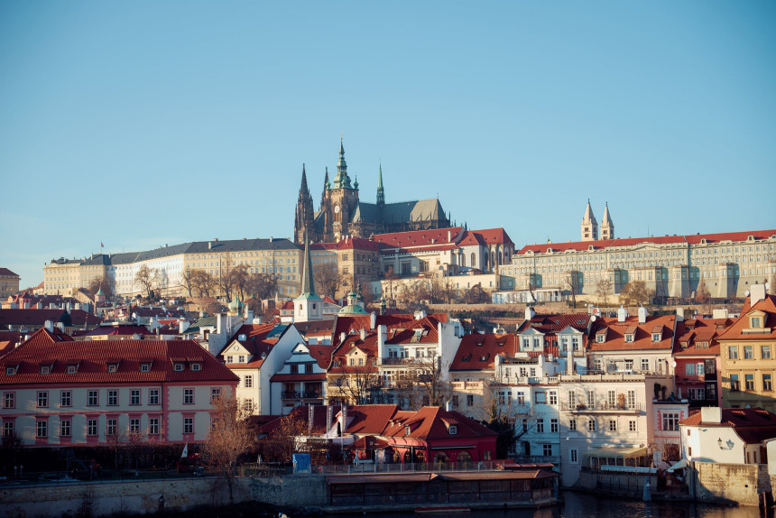 Postoje prezidentských kandidátů ke svobodě projevu